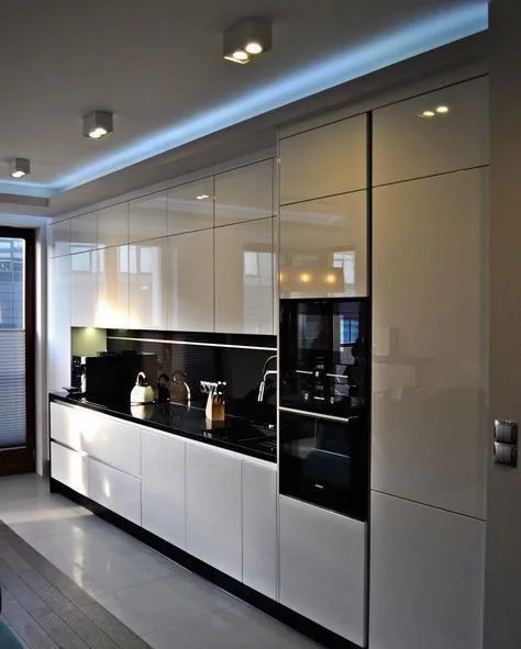 کابینت های‌گلاس (High-Gloss) در تهران